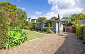 52 Hilling Street, Titirangi