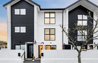 2/2 Jadewynn Drive, Massey