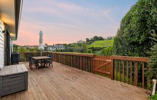 11 Kahu Close, Orewa