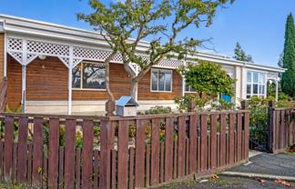 6 Martin Close, Karitane