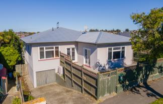 16 Marchwiel Street, Marchwiel