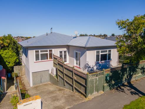 16 Marchwiel Street, Marchwiel