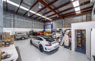 392sqm office/warehouse - incentives on offer