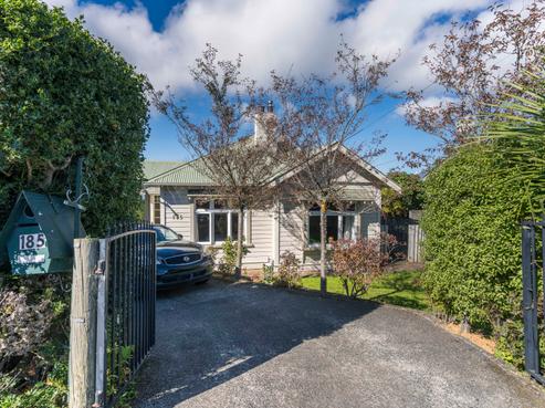 185 Kenmure Road, Kenmure