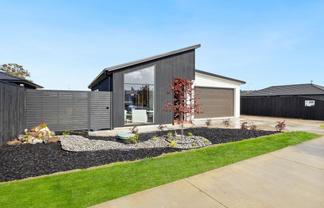 15 Kakano Street, Clevedon