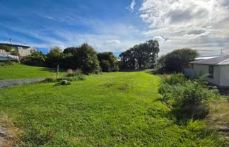 53 Theodore Street, Bluff