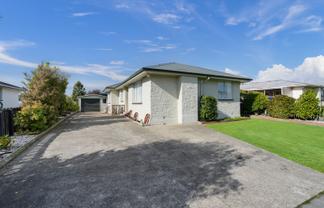 57 Lauder Crescent, Heidelberg