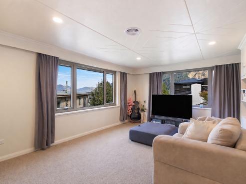 18 Panorama Terrace, Queenstown Central