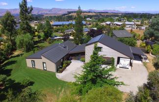 6 Ewing Place, Albert Town