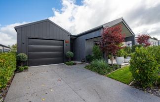 9 Sienna Way, Rangatira Park