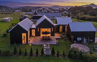 5 Liberty Place, Cooks Beach
