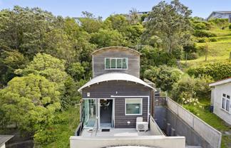 78B Nicholson Road, Khandallah