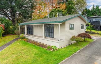 1/10 Sunset Street, Hilltop