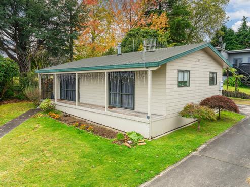 1/10 Sunset Street, Hilltop