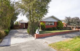 52 Dunbarton Street, Redwood