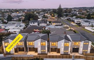 2/4 Tawa Crescent, Manurewa