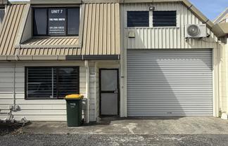 Affordable 170 Sqm Warehouse - Papakura