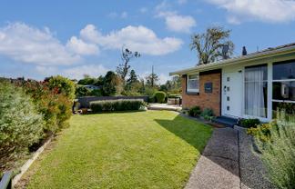 89A Bruce Avenue, Glenview