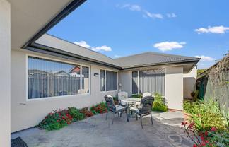2/2A Chalmers Street, Highfield