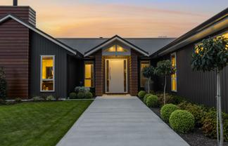 25 Phoenix Palms Grove, LEVIN