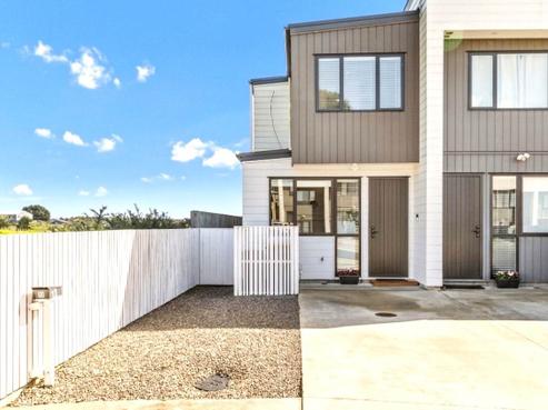 13 Stroom Street, Flat Bush