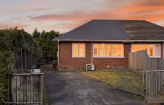 9 Rowe Place, Burwood