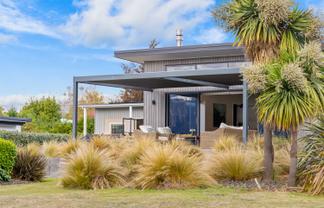 12 Flora Dora Parade, Lake Hawea