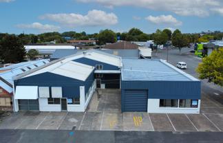 VERSATILE CORNER SITE