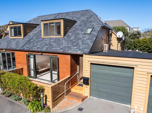 6 Futuna Close, Karori