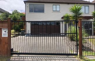 229 Alec Craig Way, Gulf Harbour