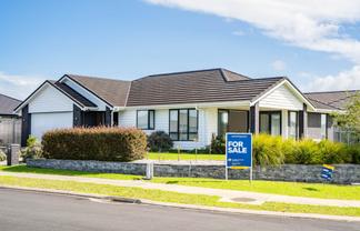 12 Kahukaka Road, One Tree Point