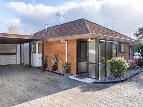 82A Edgecumbe Road, Tauranga Central