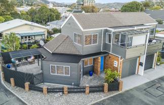 12 Highgrove Way, The Wood