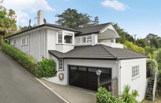 10 Ruakiwi Road, Hamilton Lake
