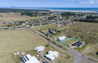 19 Waitarere Rise Avenue, WAITARERE BEACH