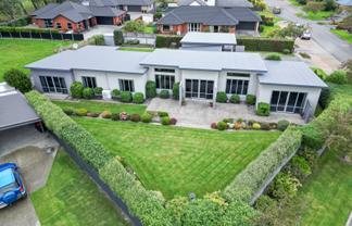 44 Glenroy Park Drive, Waikiwi