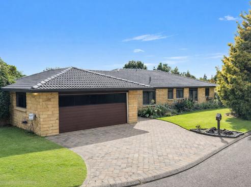 15 Brook Place, Springfield
