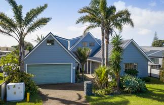 12 Hereford Place, Waihi Beach