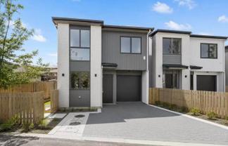 11C  Mimosa Place, Half Moon Bay
