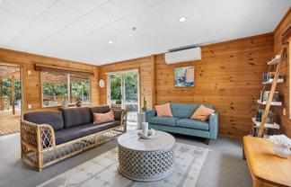 124 Western Hills Drive, Kensington