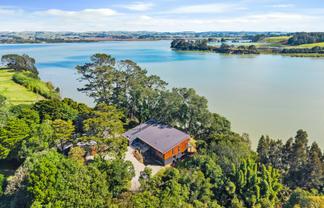 115 Waitangi Falls Road, Glenbrook