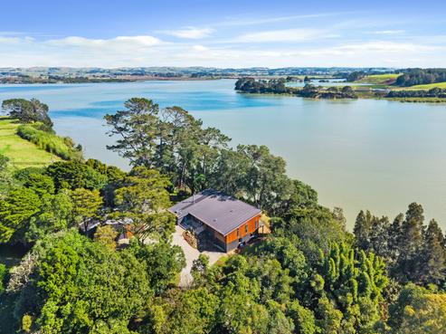115 Waitangi Falls Road, Glenbrook