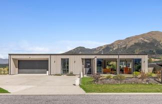 13 Isthmus Place, Lake Hawea