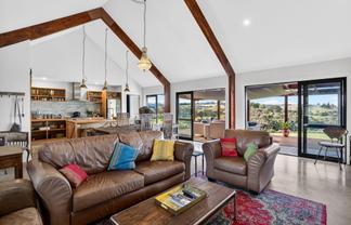 2760 South Head Road, South Head, Helensville