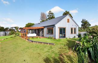 2760 South Head Road, South Head, Helensville