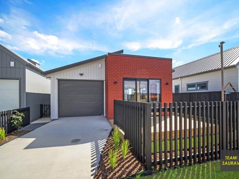 24 Taiheru Road, Karaka