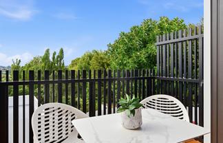 4/19 Trias Road, Totara Vale