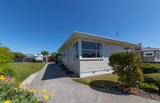 16 Ilford Place, West End