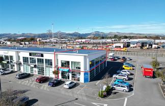 Elevated Office With Ample Parking