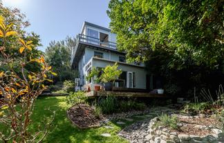 8 Christina Grove, Normandale